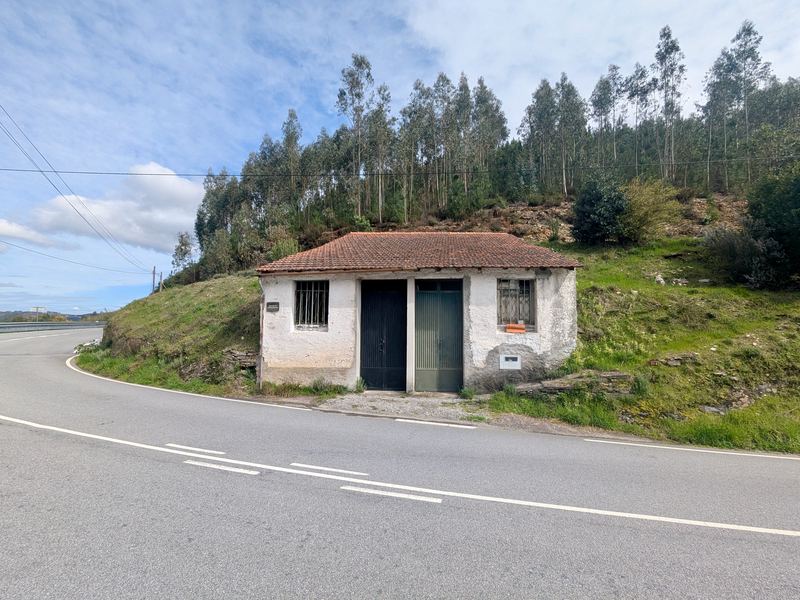 Workshop exterior on the roadside